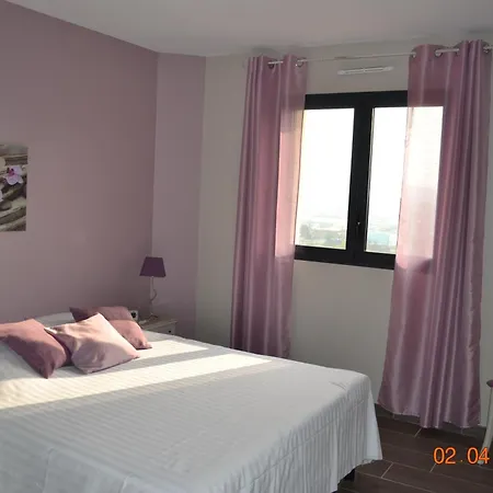 Casa vacanze Maison Avec Piscine Intérieure Privée Sans Vis à Vis Chauffée Toute L Année Quiévrecourt